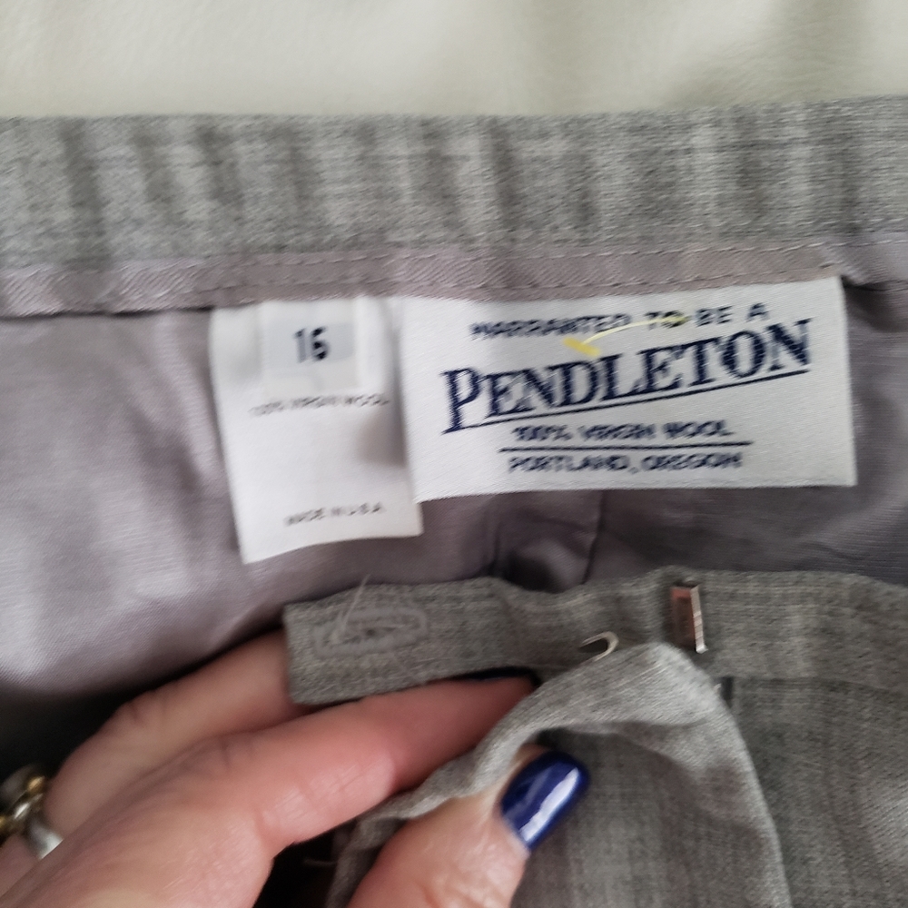 Very stylish slacks - Picture 2 of 2